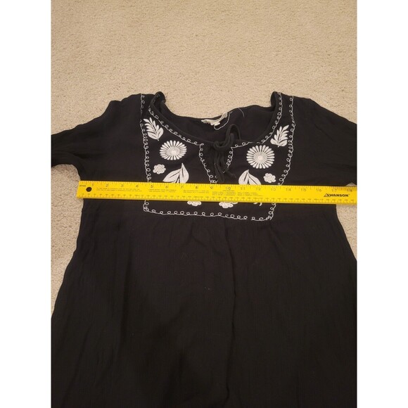 Crescent Stitch fix Black Embroidered Gauze Boho Women's Top Size Small - Picture 6 of 10